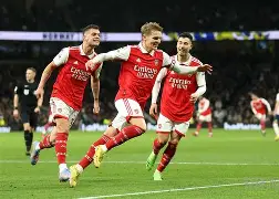 阿森纳队球员闪耀,帮助球队取胜 阿森纳队球员闪耀,帮助球队取胜