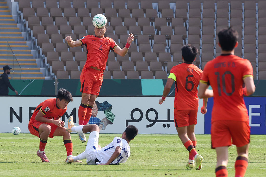 c7娱乐-亚洲球队展现团队实力，攻击防守兼备