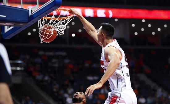 c7c7.app-运动员在篮球比赛中逆袭实现突破(运动员在篮球比赛中逆袭实现突破的例子)