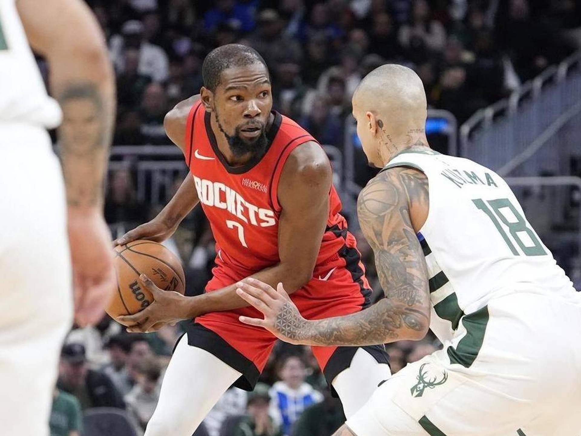 c7娱乐官网-杜兰特持球强势突破，狂扣瞬间震撼全场的简单介绍